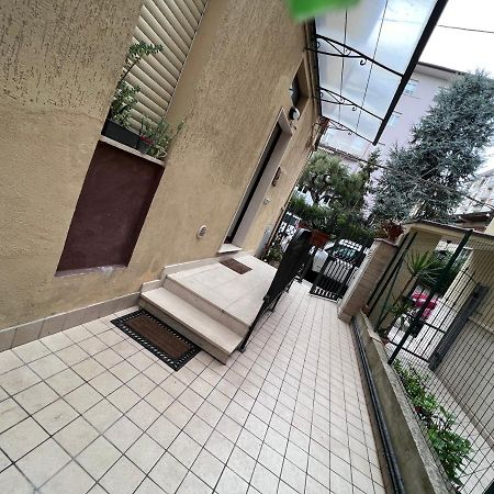 Bed and Breakfast Casa Riri San Benedetto del Tronto Exterior foto