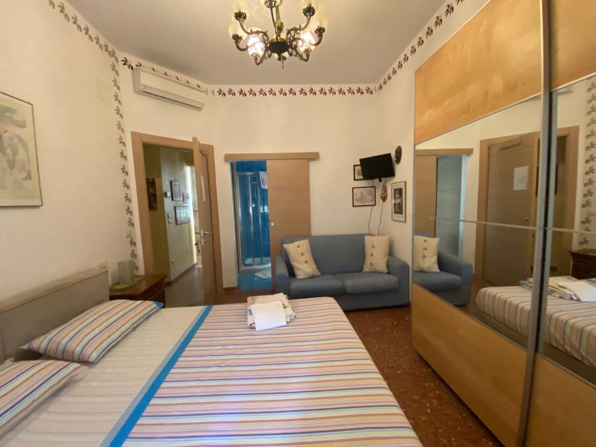 Bed and Breakfast Casa Riri San Benedetto del Tronto Exterior foto