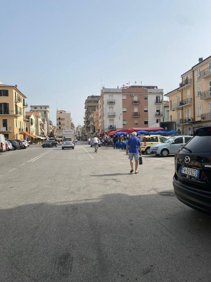 Bed and Breakfast Casa Riri San Benedetto del Tronto Exterior foto
